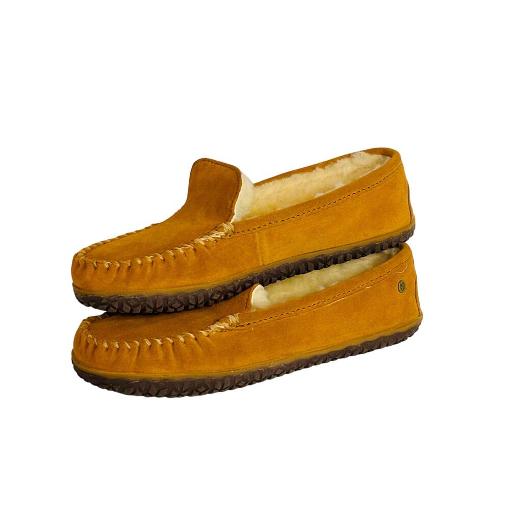Winnetonka Women’s 7.5 suede leather moccasins sherpa lined slippers shoes
